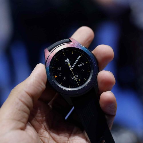 Samsung_Galaxy Watch 42mm_Universe_by_NASA_4_4